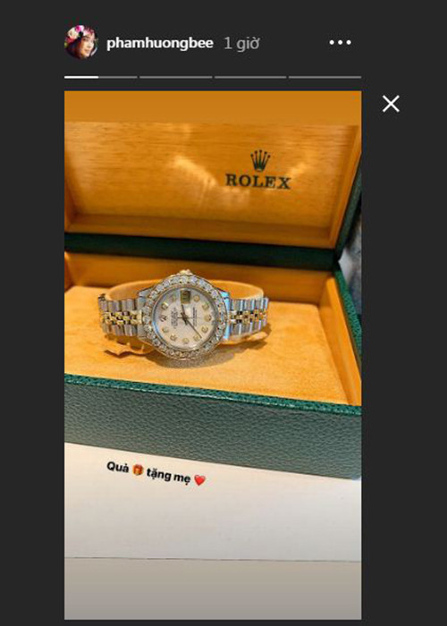 Hoa hậu Phạm Hương khoe quà giá trị tặng mẹ ruột Hoa hau Pham Huong khoe qua gia tri tang me ruot