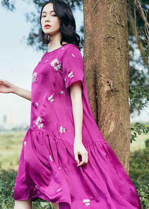 Hồi năm 2017, khi chia tay Cường Đô la, Hạ Vi bị chê xuống sắc do thân hình ngày càng gầy. Ảnh: VOV