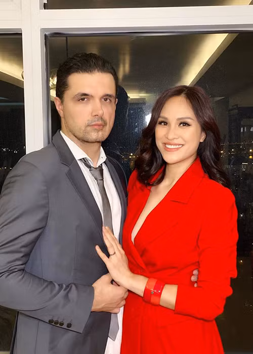 Phương Mai khẳng định ông xã không phải là đại gia hay "rich kid". Anh sống vô cùng bình dị.