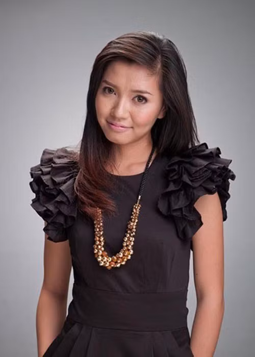 Trong những ngày chập chững vào nghề và chưa dao kéo, nữ ca sĩ sinh năm 1989 có ngoại hình kém thu hút. Ảnh: VTC