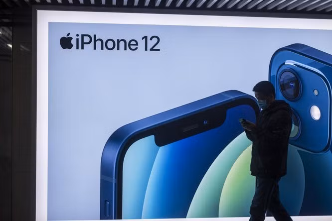 Thế giới ra màn hình gập, iPhone vẫn chưa có... toàn màn hình - Hình 2 The gioi ra man hinh gap, iPhone van chua co... toan man hinh-Hinh-2