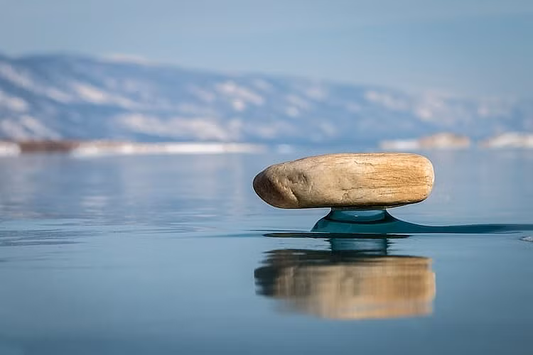 Nhung “hon da phu thuy” bay tren ho Baikal trong nhu duoc Photoshop-Hinh-2