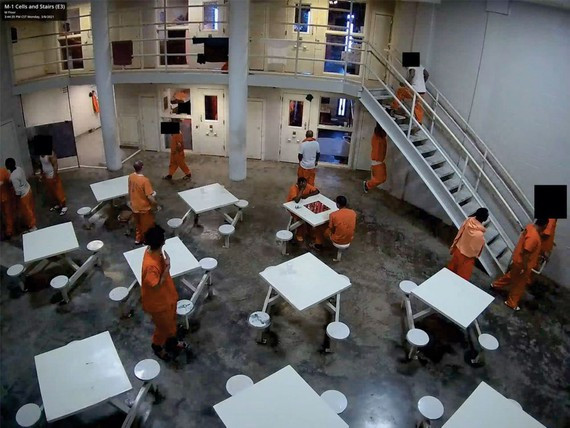 Can than khi camera giam sat thanh mon “khoai khau” cua tin tac