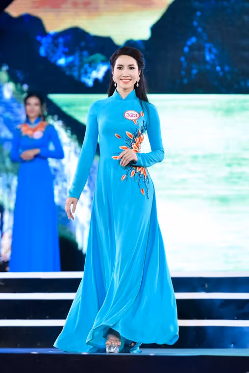 Nhin lai 2 thi sinh HHVN 2016 bi loai truoc gio G