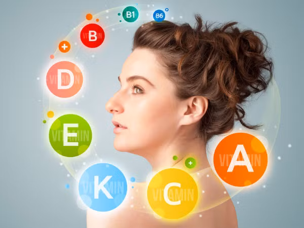 Thiếu dinh dưỡng. Cũng như bất kì cơ quan nào khác, da cần có một lượng dưỡng chất quan trọng để hoạt động bình thường. Các dưỡng chất này bao gồm dầu thực vậy và các vitamin, cụ thể là vitamin C và E.