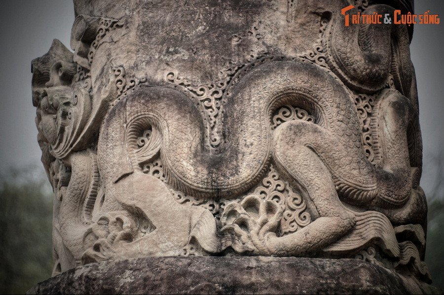 Đến năm 1999, một quan điểm mới xuất hiện. Bài viết của nhà nghiên cứu Nguyễn Hùng Vĩ đăng trên tạp chí Văn Hóa Nghệ Thuật số 10/1999 đã đưa ra những lập luận để chứng minh cột đá chùa Dạm có chức năng làm cột đỡ cho một ngôi chùa một cột ở phía trên.