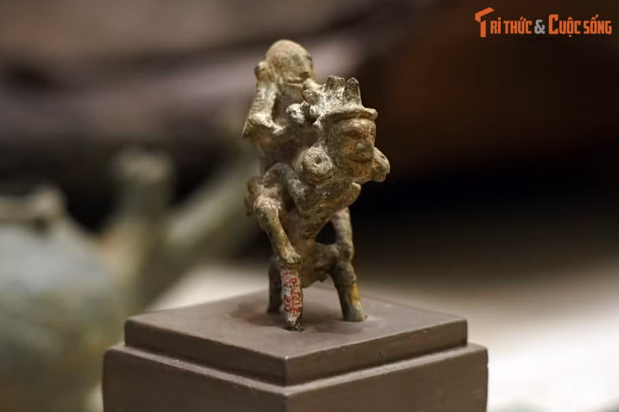 Không chỉ là tuyệt tác về nghệ thuật đúc đồng, bức tượng còn phản ánh chân thực sinh hoạt âm nhạc của người Việt cổ. Nét văn hóa này khởi nguồn từ xa xưa, đến nay còn đọng lại trong nhiều dân tộc thiểu số ở Việt Nam.