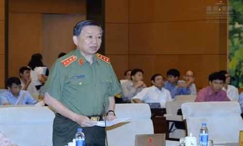 Bao ve yeu nhan, canh ve co duoc no sung?
