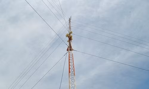 Dai Truyen thanh Hoi An bi chen song tieng Trung Quoc