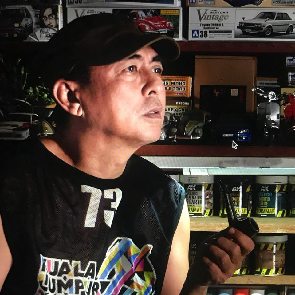 Eddie Putera mong muốn kể câu chuyện của mình bằng những mô hình thu nhỏ và mang chúng đến mọi người.