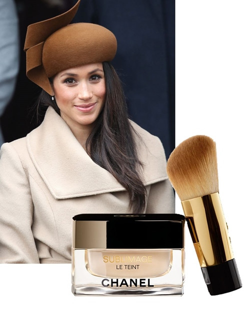 Kem nền Chanel Sublimage foundation giá hơn 3 triệu là sản phẩm yêu thích của công nương tương lai. Sản phẩm này đem đến lớp nền mỏng nhẹ, láng mịn, dùng như không dùng và giúp da mềm mượt suốt cả ngày.