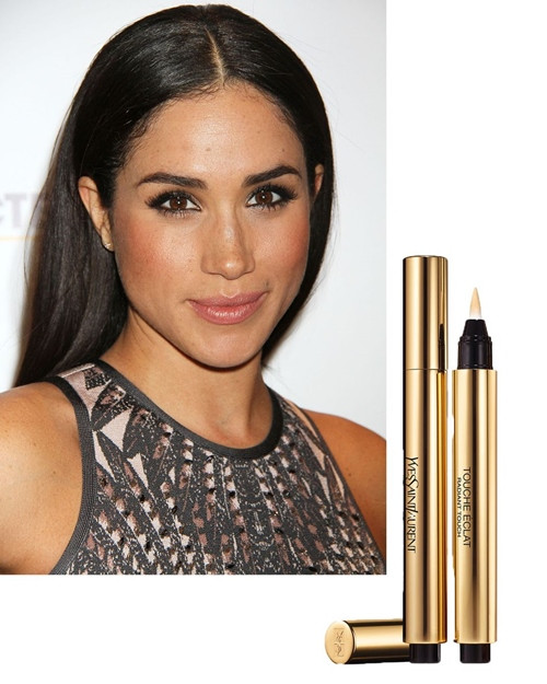 Che khuyết điểm cao cấp của Yves Saint Laurent là sản phẩm không thể thiếu của Meghan Markle, bởi dẫu sở hữu một làn da bóng khỏe nhưng cô lại thường làm việc tới 17 tiếng/ngày và đó là lúc cô cần đến sự hỗ trợ của những sản phẩm che khuyết điểm uy tín.
