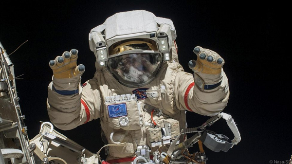 Có thuyết âm mưu cho rằng Liên Xô đã đưa một người lên vũ trụ trước khi sứ mệnh Vostok I đưa Yuri Gagarin lên vũ trụ và quay trở lại thành công. Những người tin vào câu chuyện cho rằng Liên Xô đã quyết định che giấu nhiệm vụ này vì nó không diễn ra đúng như kế hoạch.