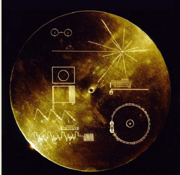Khi những ngôi sao có khối lượng lớn hơn Mặt trời đi đến cuối chu kỳ, chúng tạo nên một vụ nổ lớn, để lại các chùm tia có cường độ mạnh, tồn tại trong hàng triệu, hàng tỷ năm gọi là pulsar.