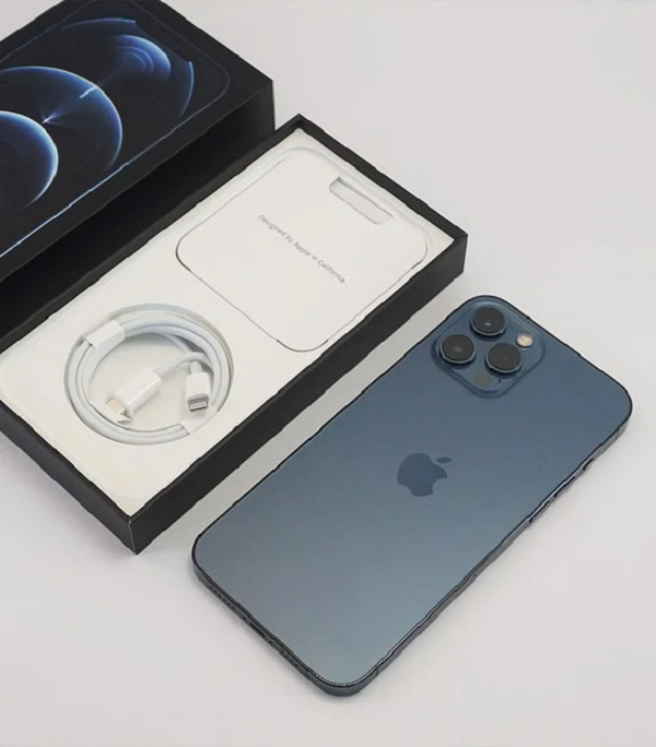 Sau khi bị dừng bán, vị trí của iPhone XR sẽ được thay thế bằng iPhone 11. Bên cạnh đó, Apple tiếp tục giảm giá và bán một số dòng iPhone cũ như: iPhone SE 2020 có giá từ 429 USD, iPhone 11 giá 529 USD còn bộ đôi iPhone 12 mini, iPhone 12 có giá khởi điểm 629 USD.