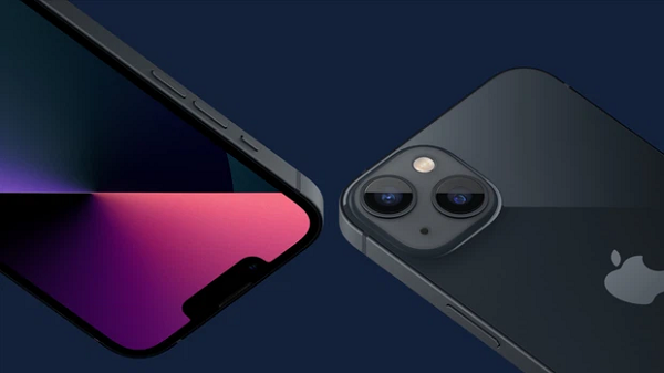 Bên cạnh đó là sự kết hợp của cơ sở hạ tầng cùng hệ sinh thái rộng lớn có sẵn của hãng. Ngoài ra cũng xuất phát từ nhu cầu của những người tiêu dùng không "lên đời" iPhone trong vài năm qua cũng như sự hỗ trợ của các công ty viễn thông khổng lồ.