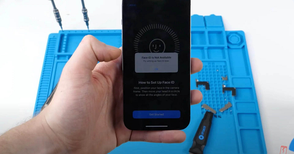 Trong suốt nhiều năm qua, Apple luôn tạo ra những hạn chế trong sản phẩm của mình để không một ai, ngoại trừ chính Apple, có thể sửa chữa chúng.