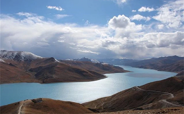  Hồ Trác Mộc Lạp Tháp tại Tây Tạng đã xảy ra một sự kiện kỳ lạ. Nhiều người chưa nghe đến tên hồ này, vì nó không được nhiều người biết đến ở Trung Quốc.