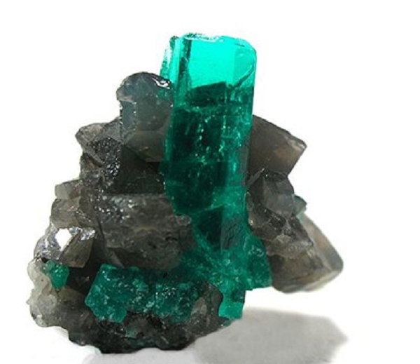 Một số biến thể đẹp và có giá trị hàng đầu thế giới của loại đá này có thể kể đến như đá Beryl với màu xanh lục được gọi là ngọc lục bảo, màu xanh lam còn được gọi là đá Aquamarine.