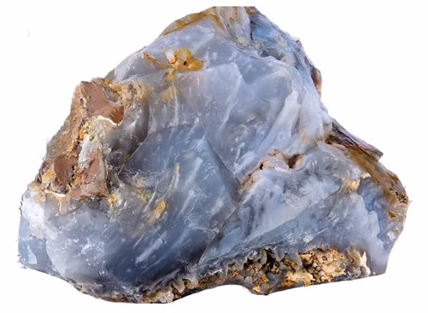 Đá Canxedon có màu khá mờ và ánh sáp, nhưng rất đa dạng về màu sắc, phổ biến nhất là xám xanh, trắng tới xám và nâu tới đen. Canxedon không hoàn toàn được gọi là đá quý mà là đá bán quý.