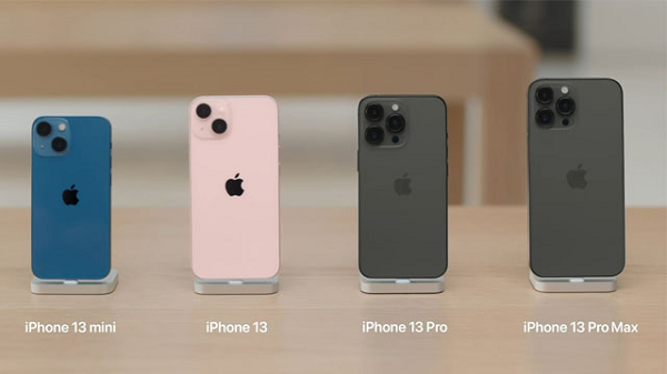 Đánh giá chung về dòng máy iPhone 13 năm nay là sự đa dạng hơn về màu sắc lựa chọn, cụm camera chéo giúp hình ảnh chụp chân thực và sắc nét.