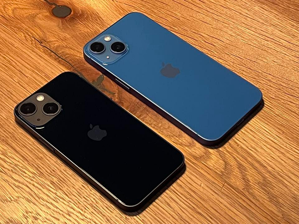Bên cạnh đó, dựa trên các thử nghiệm và phép đo trong phòng thí nghiệm, iPhone 13 Pro Max có màn hình hiển thị hàng đầu thế giới, gây ấn tượng mạnh về độ chính xác và hiệu suất.