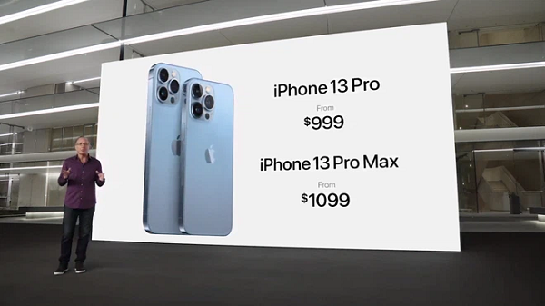 iPhone 13 Pro có pin lâu hơn 1,5 tiếng so với 12 Pro trong khi 13 Pro Max nhiều hơn 2,5 tiếng so với 12 Pro Max. Máy vẫn dùng cổng Lightning. Màn hình Super Retina XDR với độ sáng 1.000 nit, tần số quét từ 10 Hz đến 120 Hz.