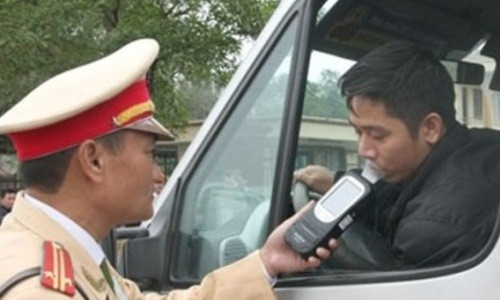 De xuat tich thu xe khong kheo loi bat cap hai