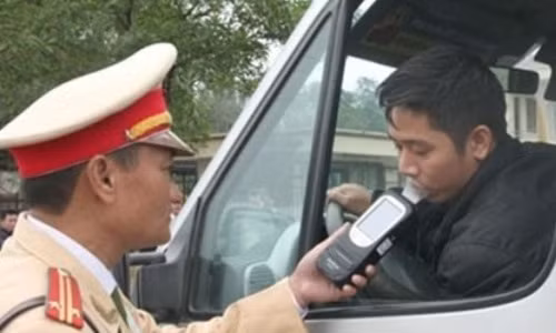 De xuat tich thu xe khong kheo loi bat cap hai