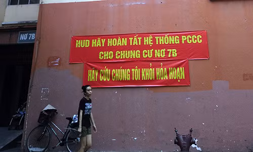 Cư dân cầu cứu chủ đầu tư... nhưng có lẽ đều vô vọng.