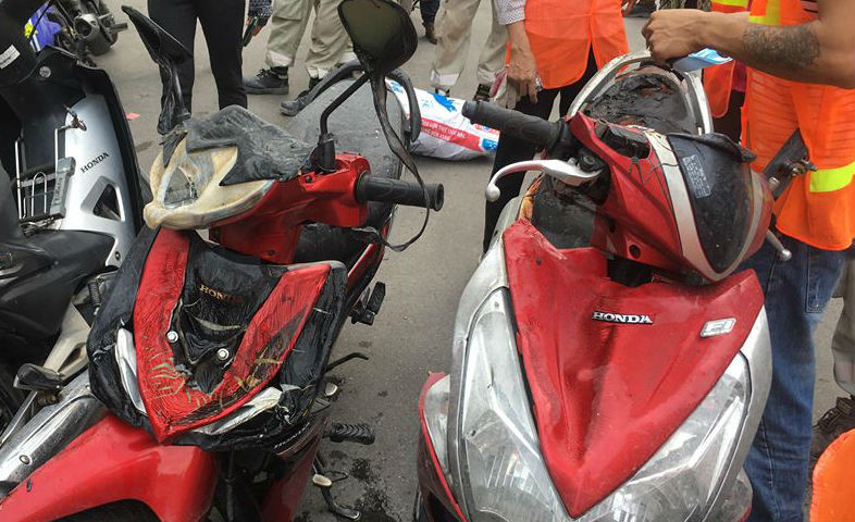 Đến 14h55 cùng ngày, ngọn lửa cơ bản đã được khống chế. Tuy nhiên hàng loạt xe máy của công nhân đã bị sức nóng của lửa làm cho hư hỏng. May mắn không xảy ra trường hợp người nào thương vong.