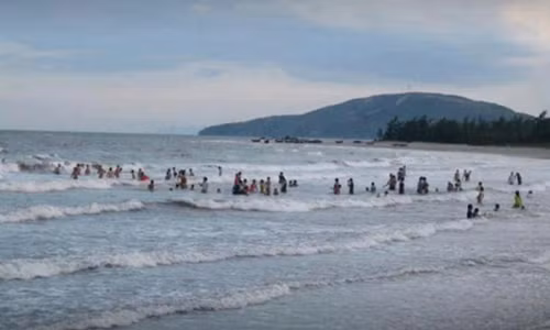 Bãi biển nơi xảy ra vụ việc. Ảnh CA TP HCM.