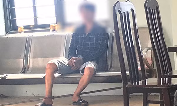 Anh Hải tại cơ quan công an.