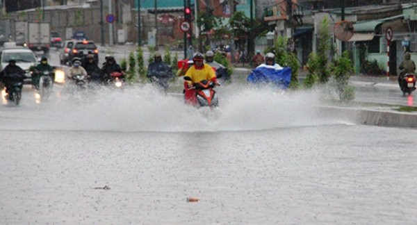 Chiều nay, Nam Bộ và nam Tây Nguyên sẽ có mưa dông mạnh