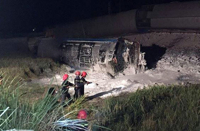 Am anh hien truong tai nan tau hoa o Thanh Hoa, 10 nguoi thuong vong