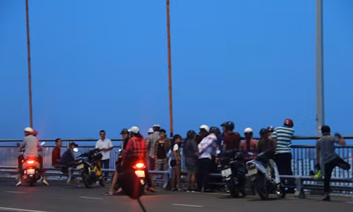 Vi sao trai tre tu tu, mac vo sap cuoi khoc ngat?