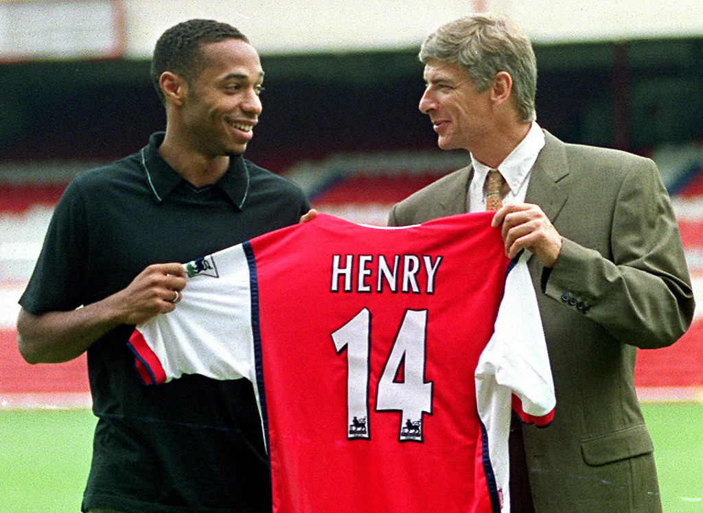 Wenger chẳng thể tìm được một thủ lĩnh tinh thần như Henry cho Arsenal.