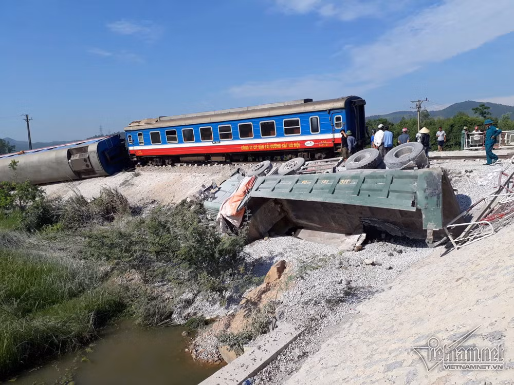 Hiện trường vụ tại nạn ở Tĩnh Gia (Thanh Hóa)