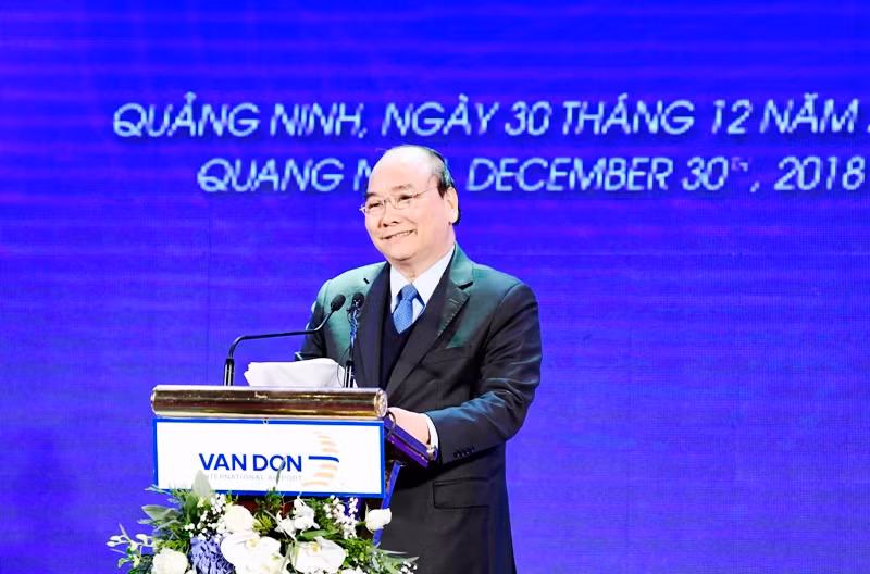 Phát biểu tại lễ khai trương, thông tuyến 3 công trình trị giá khoảng 1 tỷ USD, Thủ tướng Nguyễn Xuân Phúc hoan nghênh tỉnh Quảng Ninh và nhấn mạnh, Trung ương có chủ trương khuyến khích, tạo mọi điều kiện để kinh tế tư nhân phát triển.