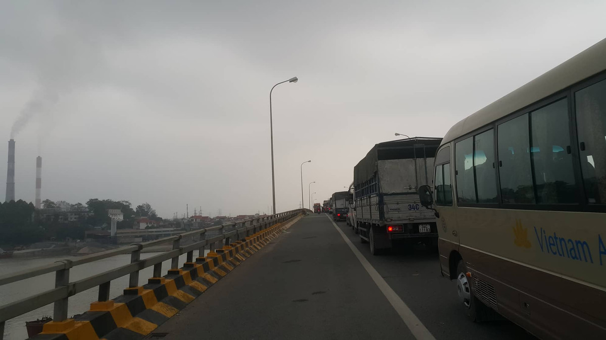 Trước đó, Trạm thu phí Phả Lại QL18 chính thức đi vào hoạt động từ 00h ngày 24/12 để hoàn vốn cho dự án cải tạo, nâng cấp Quốc lộ 18 đoạn Bắc Ninh-Uông Bí. Thời gian thu phí hoàn vốn dự kiến của dự án khoảng 16 năm 3 tháng 2 ngày. Bộ GTVT cho phép Công ty cổ phần BOT Phả Lại thu phí sử dụng đường bộ tại trạm thu phí Phả Lại để để hoàn vốn cho dự án cải tạo, nâng cấp Quốc lộ 18 đoạn Bắc Ninh-Uông Bí theo hình thức hợp đồng BOT.