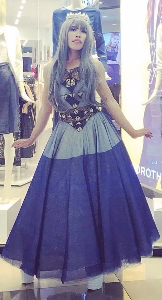 Dù hiện tại đã không còn "liều" đến những sự kiện, xuất hiện trước báo giới nữa nhưng Tùng Sơn vẫn ngày một thể hiện cách làm bài bản của mình. Gần đây người ta thấy Tùng Sơn có cả stylist, đi theo cậu đến bất cứ nơi đâu, những người bạn cùng nhau xuất hiện mỗi khi live stream, có cả người quản lý và còn có quan hệ với một số nhân vật đang gây bão mạng xã hội khác. Cách đây vài ngày, Tùng Sơn còn đăng đoạn live stream đi chơi cùng Mon2k - cô gái "nổi tiếng" với clip miệt thị người "ngực phẳng", cũng bị gán mác sử dụng chiêu trò để tìm kiếm sự "nổi tiếng ảo".