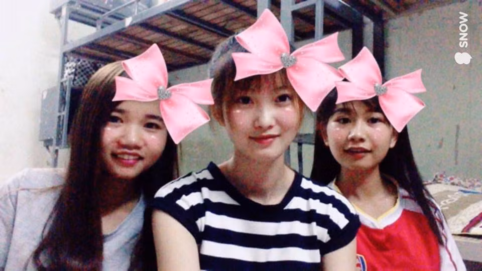 Được biết ngoài đời Tạ Như là một cô gái rất năng động, tự tin, tích cực tham gia các hoạt động của trường lớp. Tuy nhiên trong các mối quan hệ bạn bè thì Tạ Như lại tỏ ra khá trầm tĩnh và kín đáo thể hiện ở việc ít làm bạn với người lạ. Ảnh trong bài: Facebook nhân vật. 