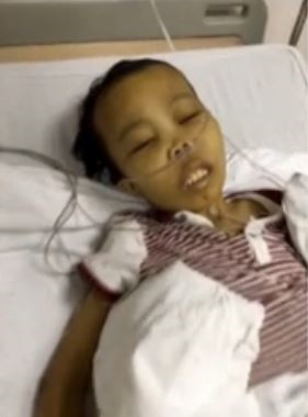 Đang nổi tiếng là vậy, bẵng đi một thời gian dân mạng Trung Quốc không còn thấy "đại gia xấu nhất thế giới" Trần Sơn xuất hiện thường xuyên nữa. Đến tháng 6/2016, xuất hiện thông tin mắc một căn bệnh quái ác, phải điều trị dài hạn trong bệnh viện và tốn rất nhiều tiền của. Những bức ảnh cho thấy rõ vẻ ngoài đã xấu xí còn thêm tiều tụy, yếu ớt của Trần Sơn được dân mạng truyền tay nhau cùng với những dự đoán về số phận của một người được cho là vốn đã mang những dị tật, căn bệnh kỳ lạ trong người.