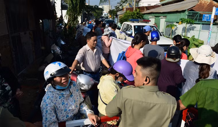 Chu tich UBND TP HCM xin loi nguoi dan Thu Thiem