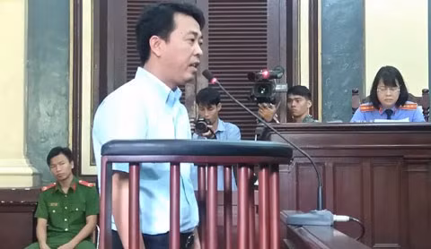 VN Pharma buon lau thuoc chua ung thu gia, Bo Y te noi gi?