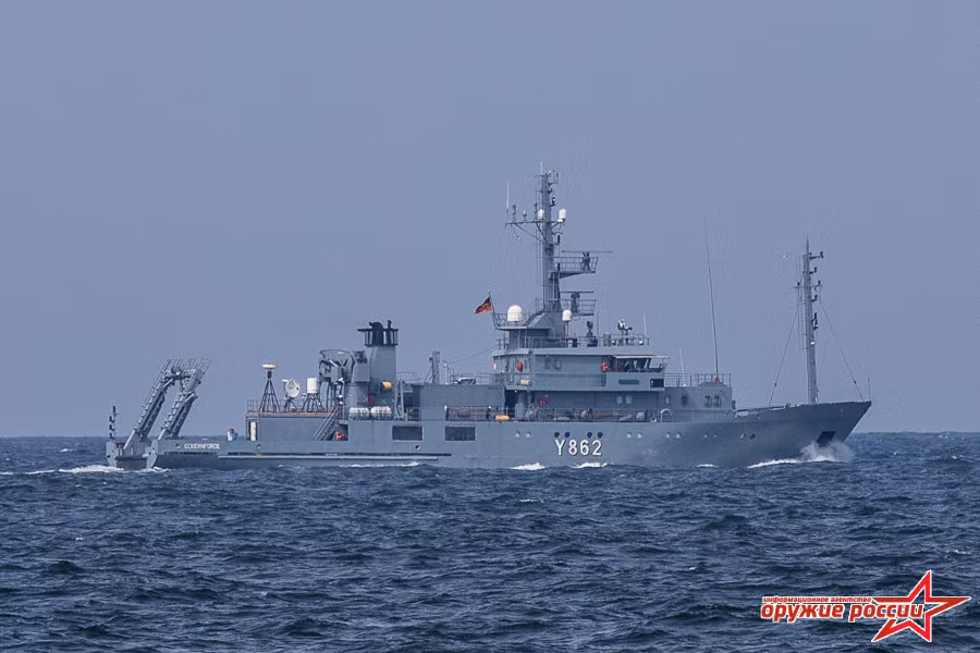 Tàu cứu kéo của Hải quân Đức Helmsand (Y862). Nguồn ảnh: Arms-Expo