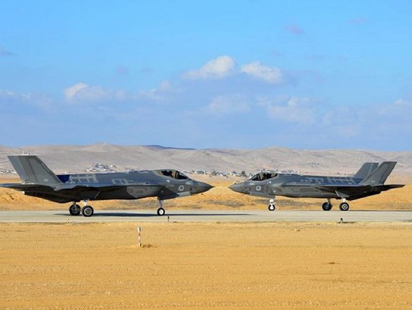 Ở vị trí thứ ba là máy bay chiến đấu tàng hình F-35I Adir đang được biên chế cho không quân Israel. Đây là tiêm kích tàng hình duy nhất được sử dụng trong thành phần tác chiến của các nước Trung Đông.