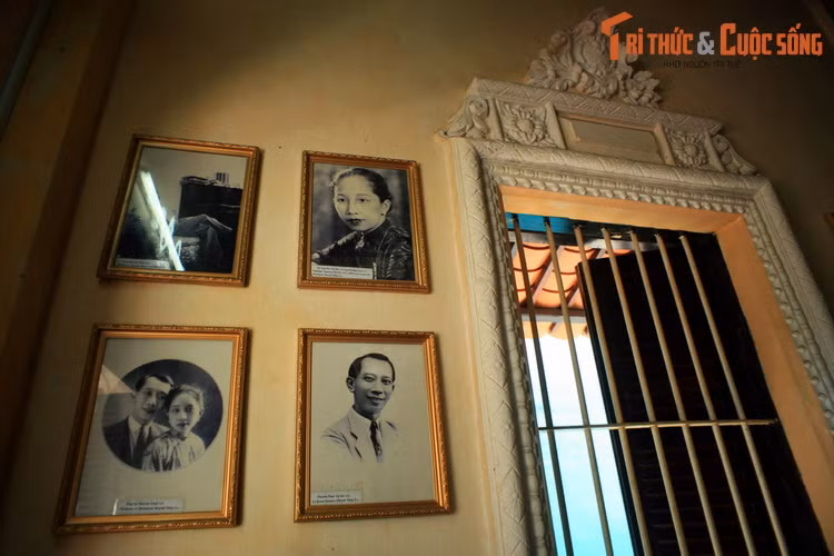 Cuộc chia ly đầy nước mắt đã khép lại một mối tình dang dở. Không lâu sau đó Huỳnh Thuỷ Lê cũng lấy vợ theo sự sắp đặt của gia đình, nhưng có lẽ trái tim ông đã để lại trên chuyến phà ngày hôm nào...