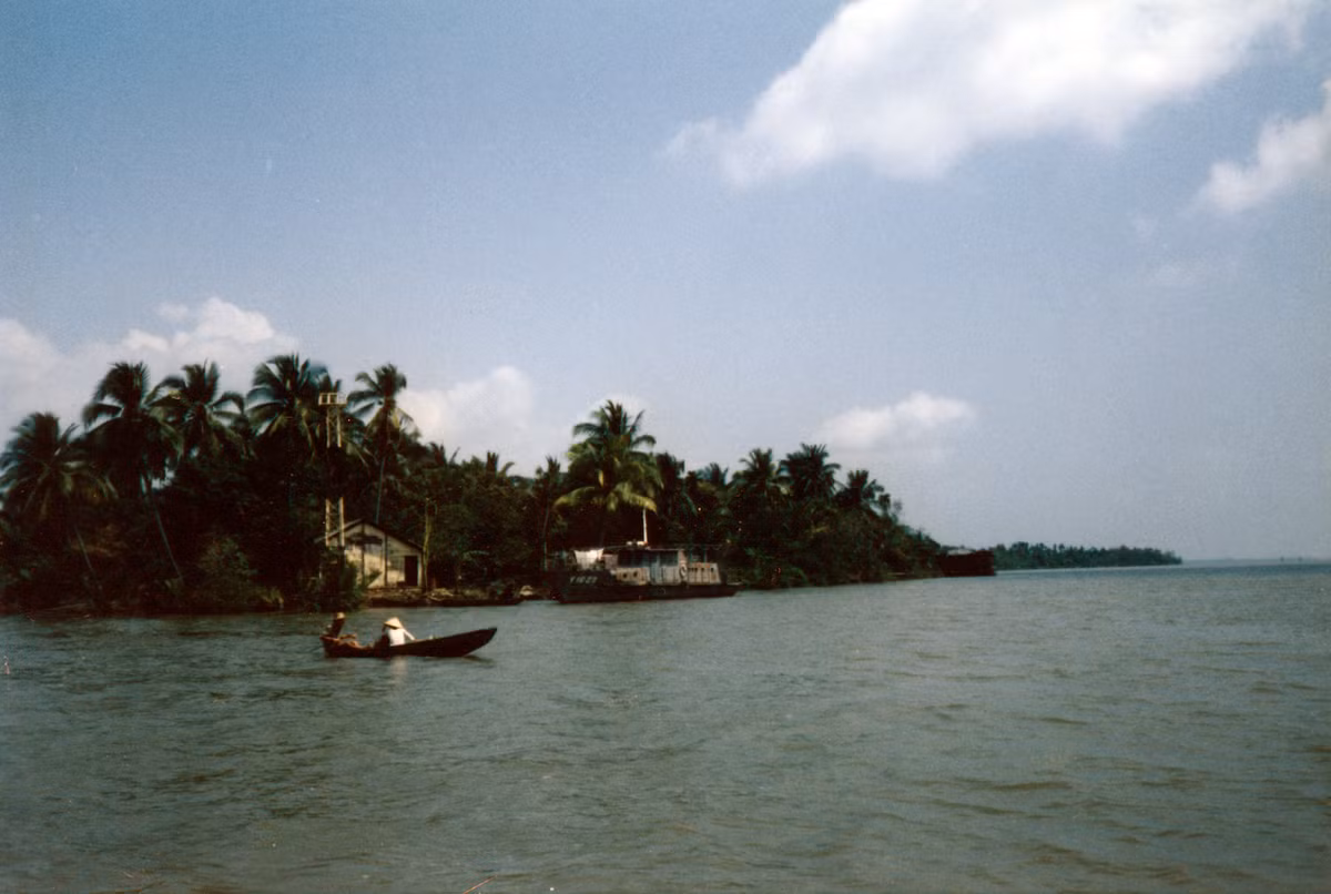 Khung cảnh sông nước Tiền Giang.