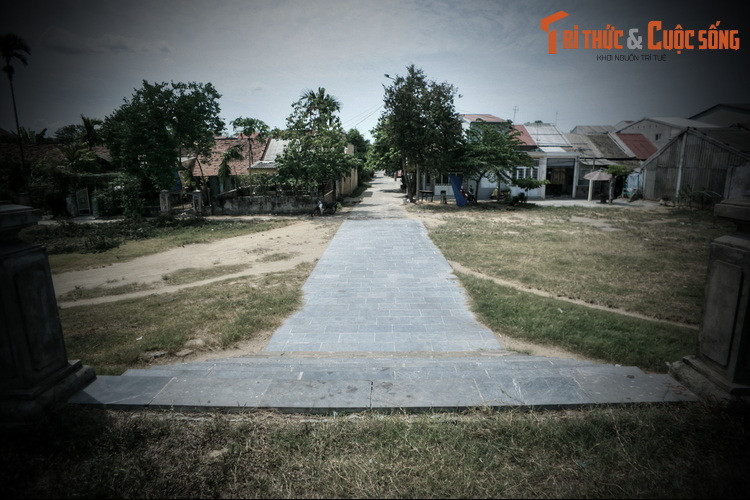 Theo quy định của triều Nguyễn, vào các năm Tý, Ngọ, Mão, Dậu, vua “ngự giá” làm lễ tế đàn Xã Tắc, những năm còn lại các ban đại thần thay nhau thực hiện công việc này. Từ thời Minh Mạng trở đi, triều đình tổ chức cúng tế đàn Xã Tắc mỗi năm hai lần vào tháng 2 và tháng 8 Âm lịch.